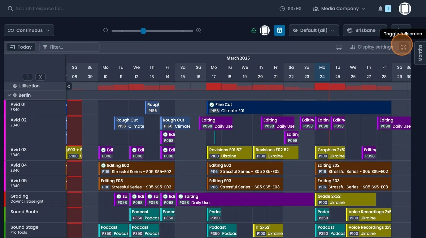 Fullscreen toggle button for expanding planner to full browser view